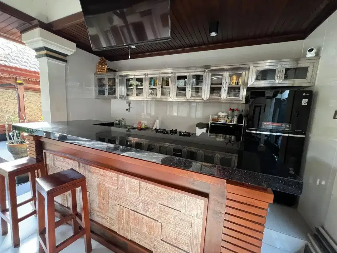 Luxury Villa 3 Kamar Tidur Tersedia Sewa Tahunan dan Long Lease Eksklusif untuk Keluarga dan Ekspatriat di Kawasan Favorit Sanur - Image 10 of 10