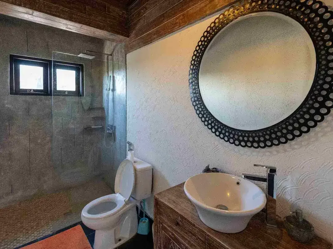 Dijual Villa 6+1 Bedroom Ready di Pecatu, 180° Ocean View - Image 8 of 10