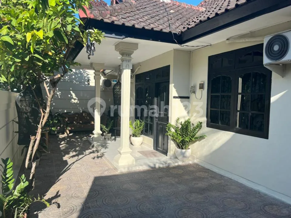 Disewakan Rumah Furnished - Area Kerobokan - Image 4 of 4