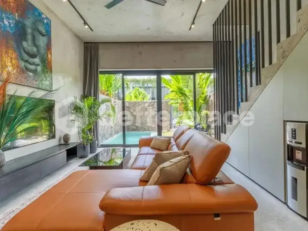 Prestigious 4-Bedroom Canggu Villa with Elegant Enclosed Living Spaces, Luxury Amenities, and Strong Real Estate Investment Opportunity in Bali - Image 3 of 10