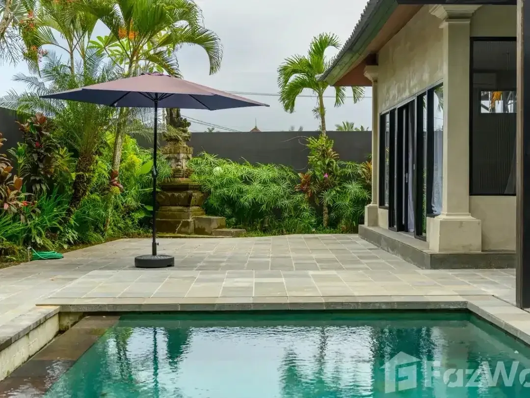 4 Bedroom Villa for sale in Ginyar, Bali - Image 2 of 10