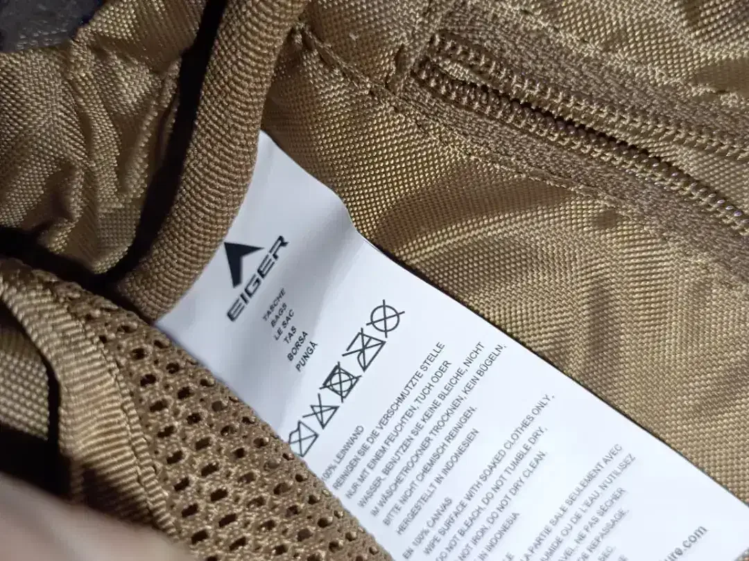 Tas Selempang Eiger Canvas Sling Pouch 100% Original Uk 2.5L 22x5x14cm - Image 4 of 9