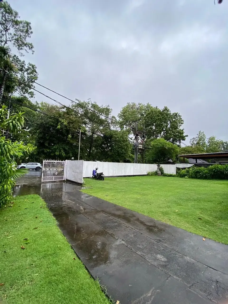 Rumah Mewah Premium Raya Puputan Renon Denpasar Bali - Image 4 of 10