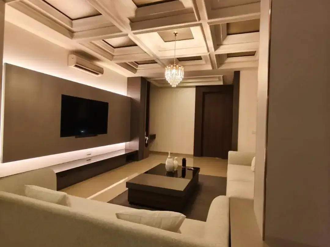Rumah Mewah Fully Furnished 4 Kamar Tidur Dijual di Jimbaran - Image 4 of 8