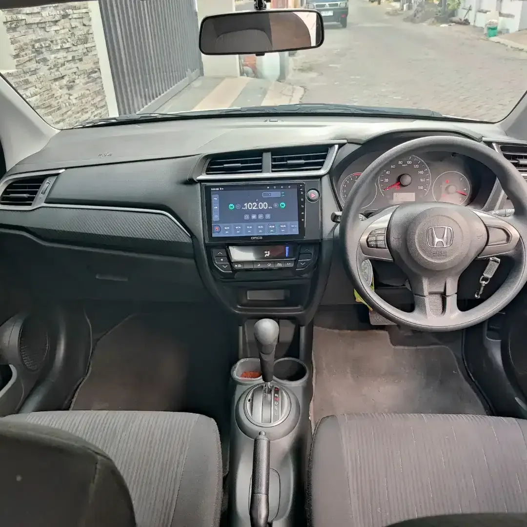 Honda Brio 2023 Low KM Asli Bali - Image 5 of 7