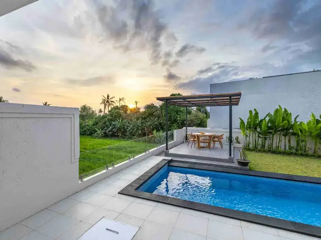Brand new renovated 3 bedrooms villa dea interior  tumbak bayuh for rent and sale - Image 4 of 10