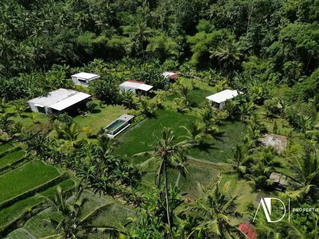 FREEHOLD LAND WITH EXISTING BUILDINGS - MEDEWI, JEMBRANA - Image 6 of 10