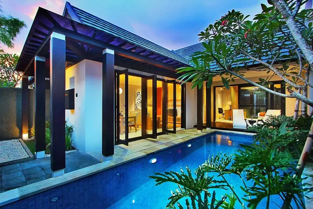 Villa Modern Cluster Strategis di Seminyak - Image 2 of 10