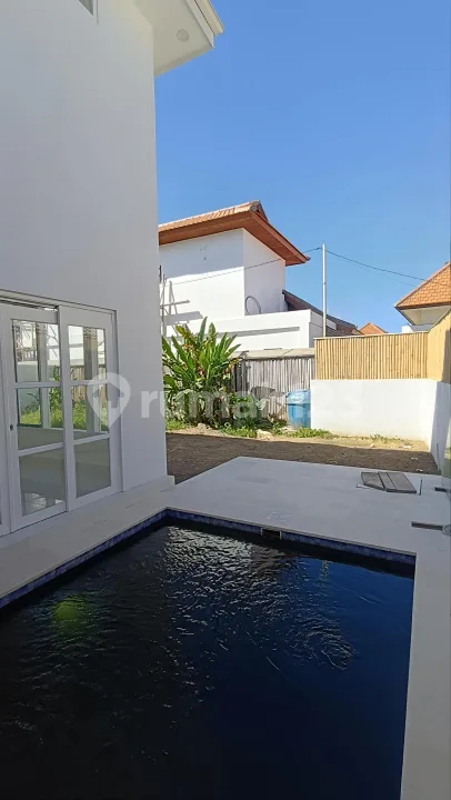 Villa Baru Dikawasan Villa di Batursari Sanur Denpasar - Image 3 of 4