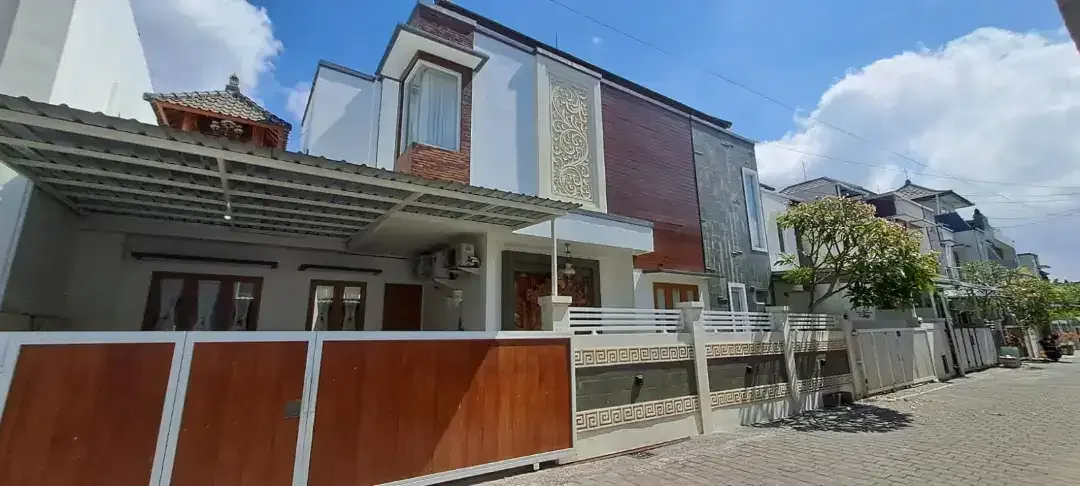 DISEWAKAN RUMAH STRATEGIS DEKAT NUSA DUA KOTA DENPASAR - Image 1 of 10