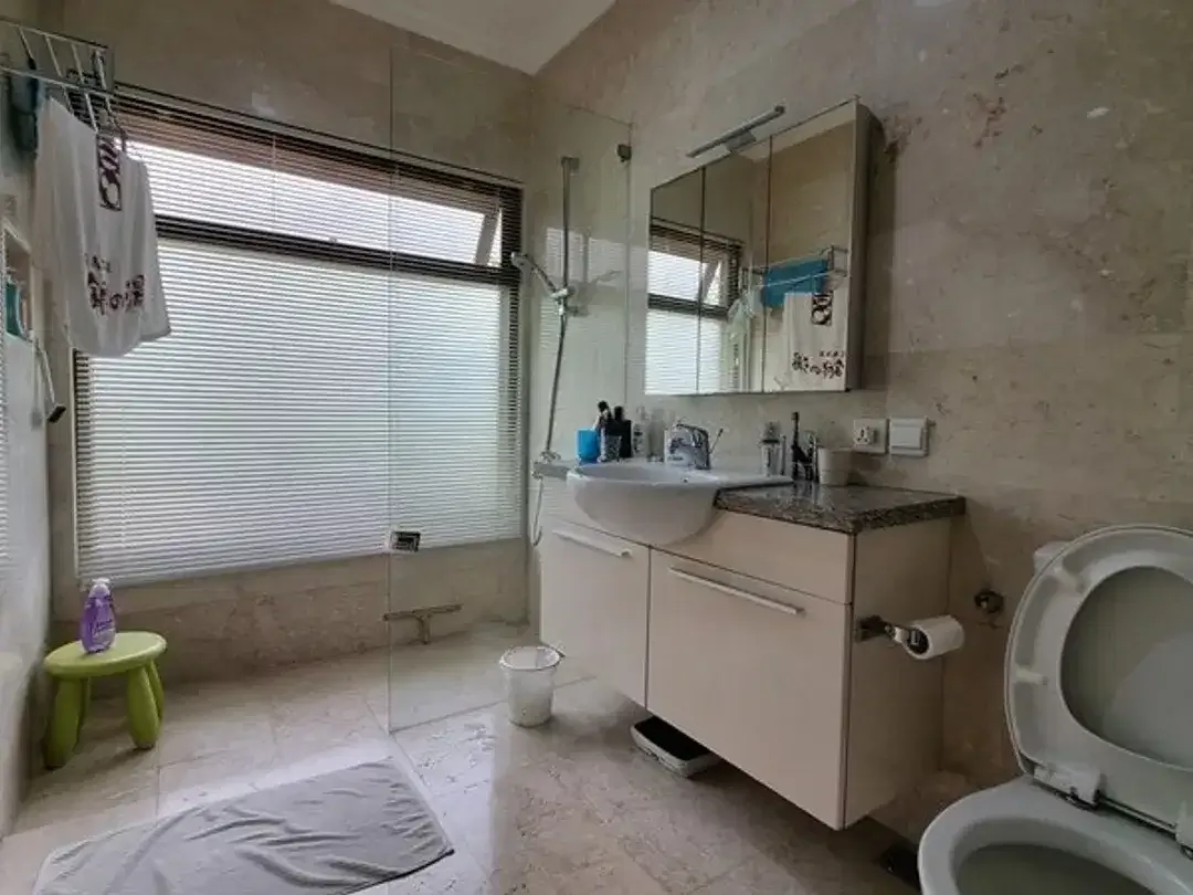 One-Storey House for Sale in a Secure One-Gate Nusa Dua - Image 3 of 10