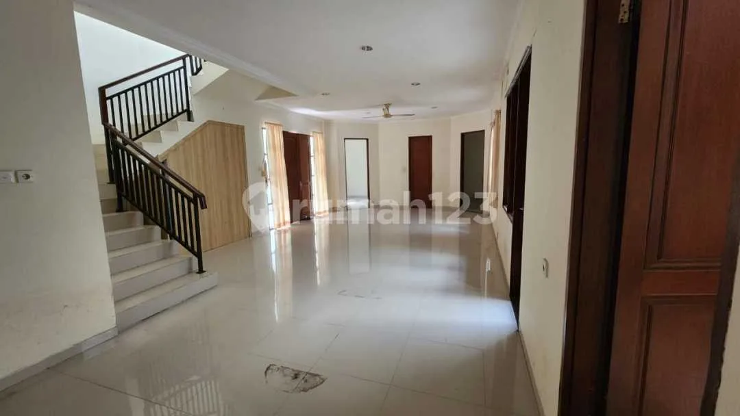Rumah Besar 2 Are Dalam Komplek Ekslusif Dekat Mall Bali Galeria Kuta - Image 3 of 4