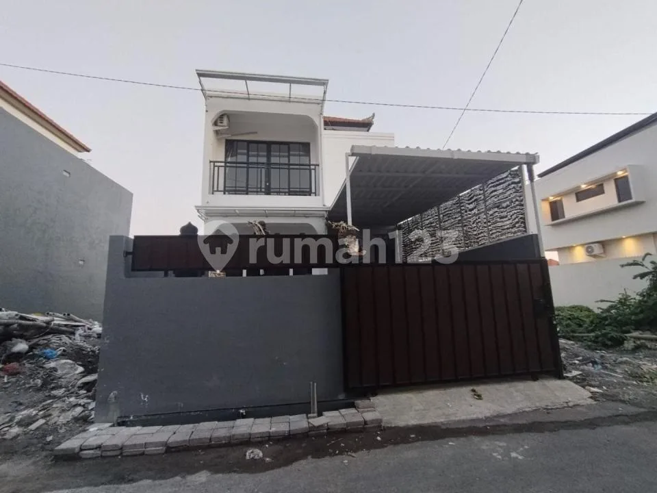Rumah Baru, 2 Lantai, Fully Furnished Strategis Mr - Image 1 of 4