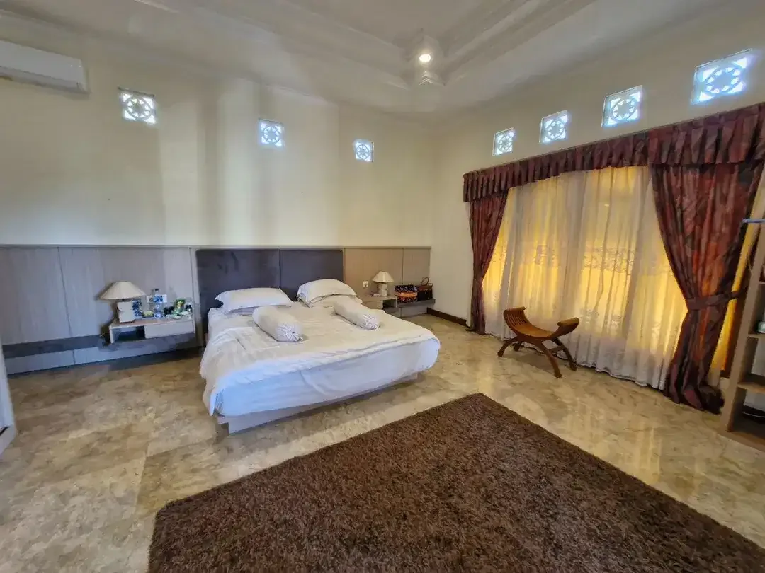 VILLA SEMINYAK JUAL CEPAT SHM FULLY FURNISHED - Image 7 of 10