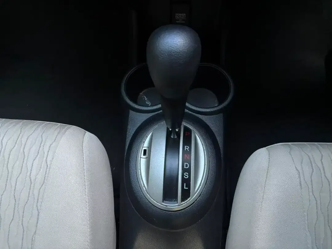 HONDA BRIO E SATYA 2018 - Image 9 of 10