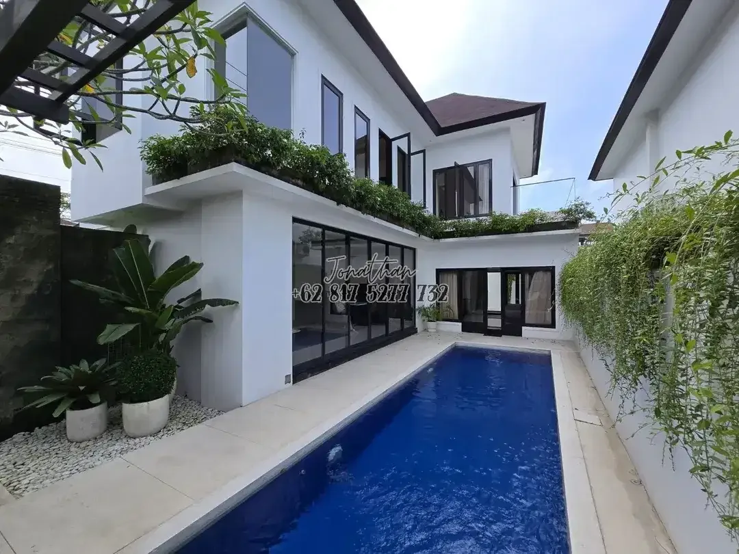 Dijual dan Disewakan Rumah Tropical Modern SHM Private Pool di Bukit Damai Jimbaran Bali - Image 1 of 10
