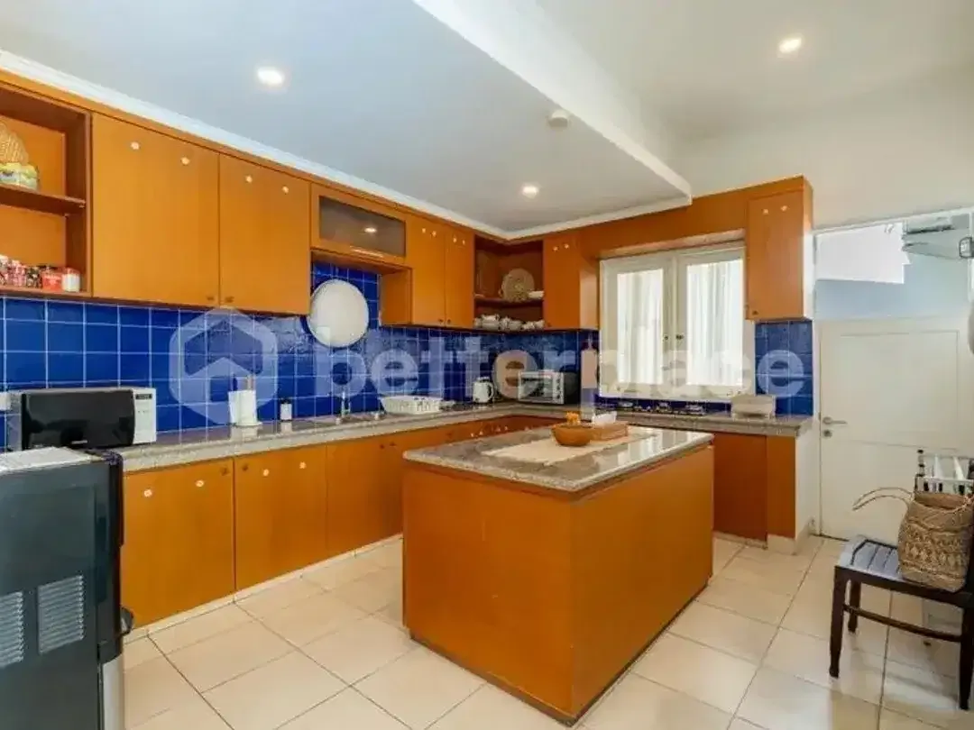 Modern Balinese Villa in Peaceful Canggu - Berawa 4 Bedrooms with Charming Design - Image 2 of 10