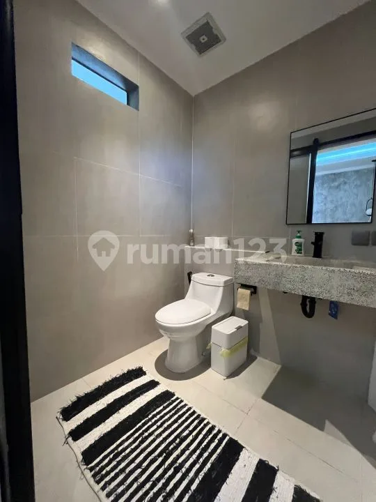 Villa Luxury Berlokasi Di Sanur Penyaringan Denpasar Bali - Image 2 of 4