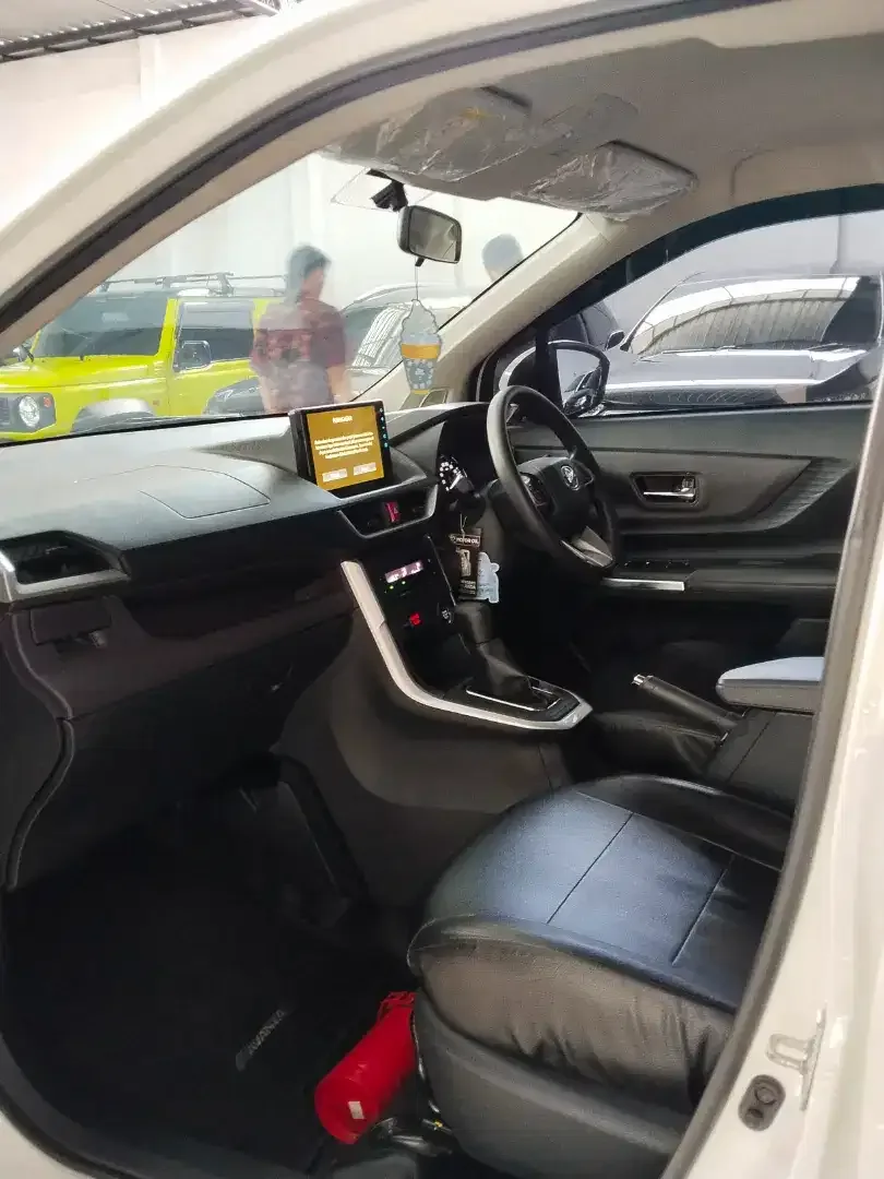 NEW AVANZA FACELIFT 1.5 CC MATIC ASLI BALI TANGAN PERTAMA - Image 5 of 10