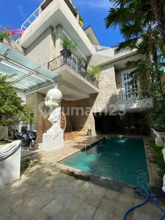 VILLA MEWAH 3,5 LANTAI DEKAT TAMAN RAMA SCHOOL - Image 1 of 4