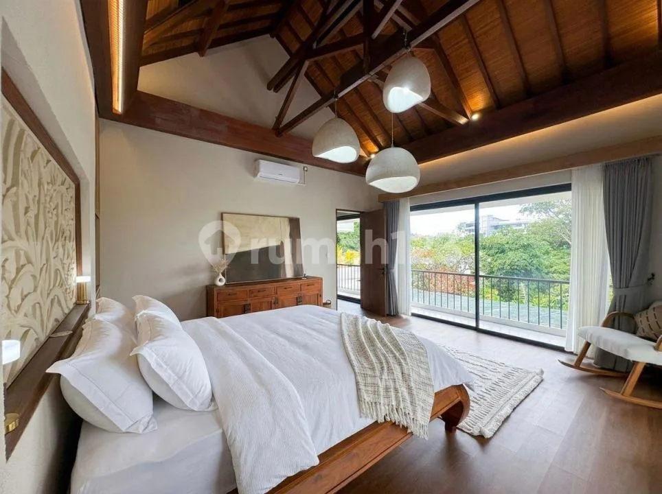 Villa Waterfront Mewah Berawa Canggu #8438 - Image 3 of 4
