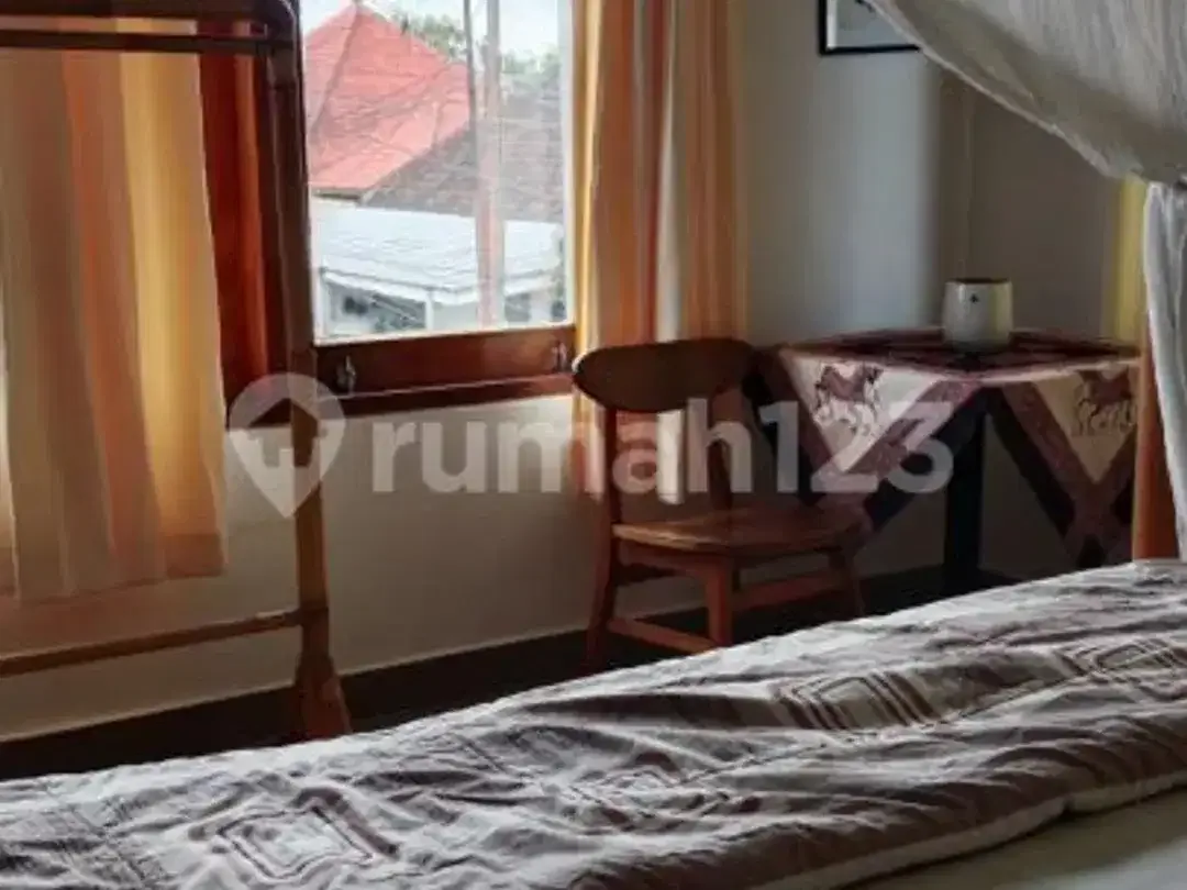 Villa Klasikal Tropika Nuansa Perpaduan Klasik dan Modern - Image 4 of 5