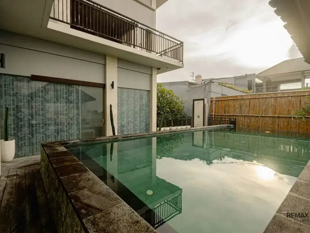 Villa 3 Lantai Full Furnished Dijual di Jimbaran Dekat GWK - Image 3 of 5