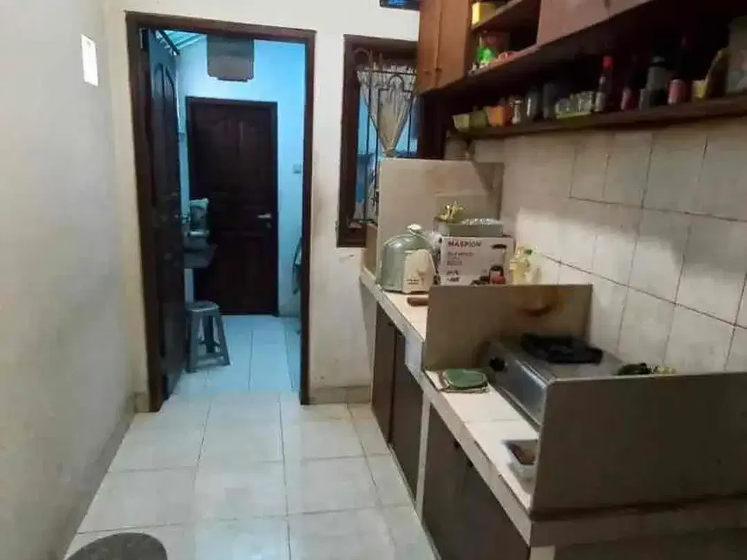 RUMAH LUAS DI TENGAH KOTA DENPASAR AREA BADAK AGUNG - RENON - Image 9 of 10