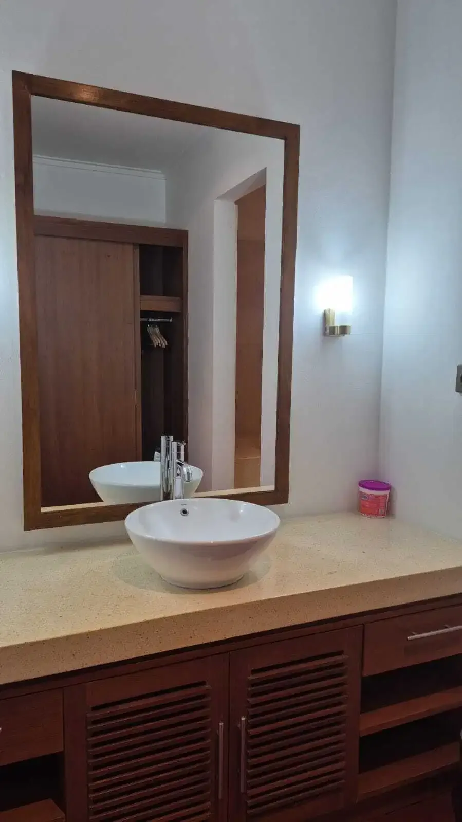 Luxury Villa for Rent at Labuan Sait with Ocean View - Image 6 of 7