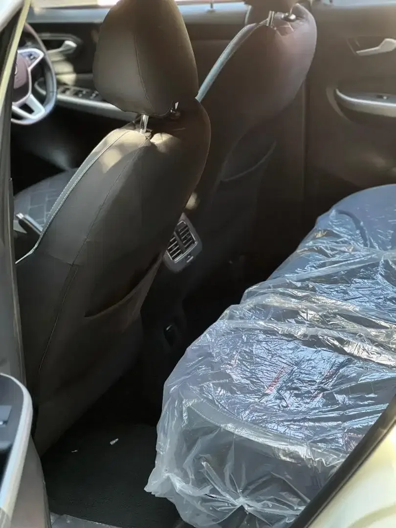 Nissan Magnite Premium 1.0 Turbo CVT - Image 7 of 10