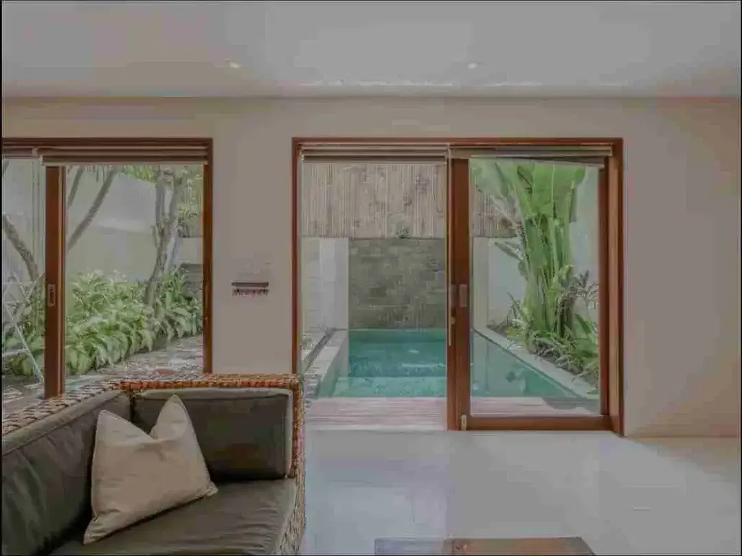 SALE FREHOLD COZY VILLA 2 BEDROOM AT PERERENAN BADUNG BALI - Image 2 of 10