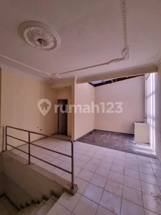 Dijual Ruko Strategis Jalan Utama Nakula - Legian, Kuta - Image 2 of 4