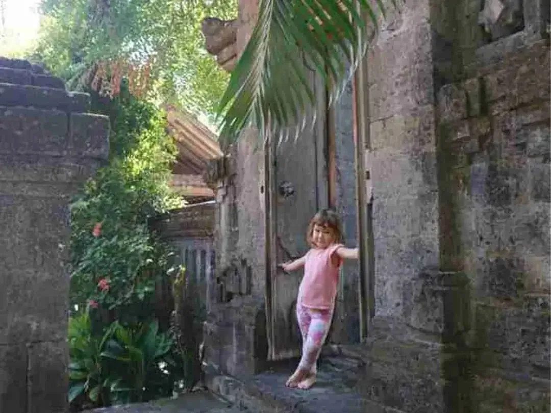 Villa Mewah Gaya Klasik Bali di Sanur, Bisa Jalan Kaki ke Pantai - Image 7 of 10