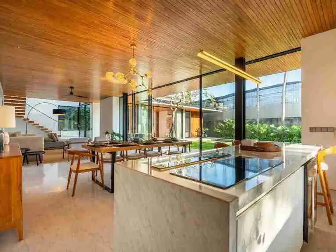 2 Unit Luxury Villa 6BR Walk to Berawa Beach Canggu - Image 9 of 10