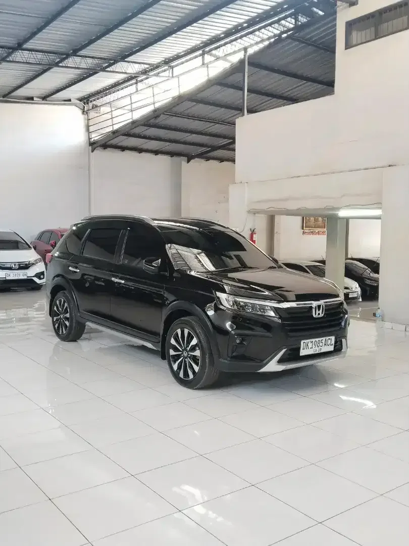 HONDA BR-V PRESTIGE ASLI BALI KM 20 RB SEPERTI BARU - Image 2 of 10