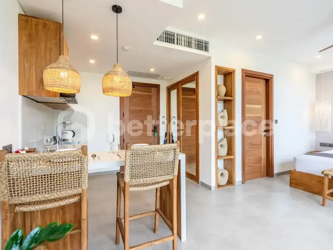 Modern 1-Bedroom Apartment in the Heart of Batu Bolong, Canggu - Image 7 of 10