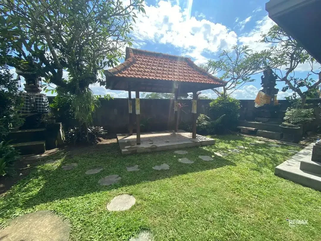 Villa dengan lingkungan asri view sawah dijual area Ubud. - Image 3 of 10