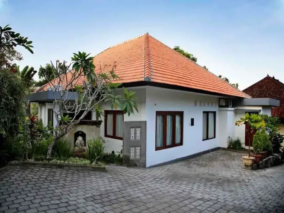 Villa Strategis Jl Pantai Berawa dekat Pantai Canggu - Image 3 of 10