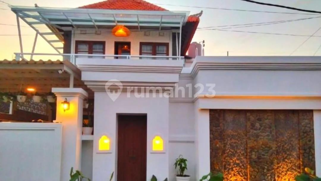 Villa Cozy In Pengiyasan Sanur Kauh Denpasar - Image 1 of 4