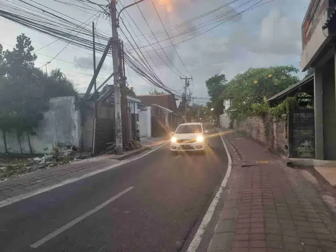 Dijual Ruko Lnt 4 di Jln Saraswati Seminyak Kuta Bali - Image 3 of 5