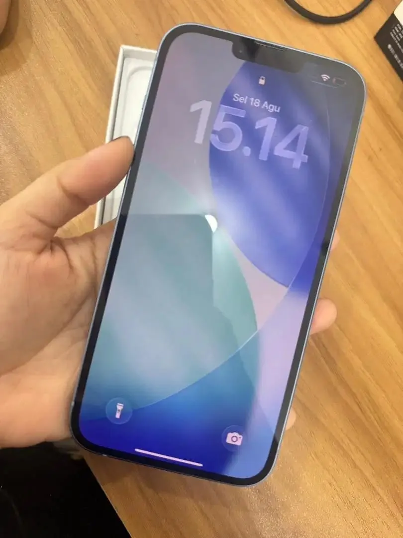 Iphone 14 plus inter istimewa 128gb - Image 1 of 4