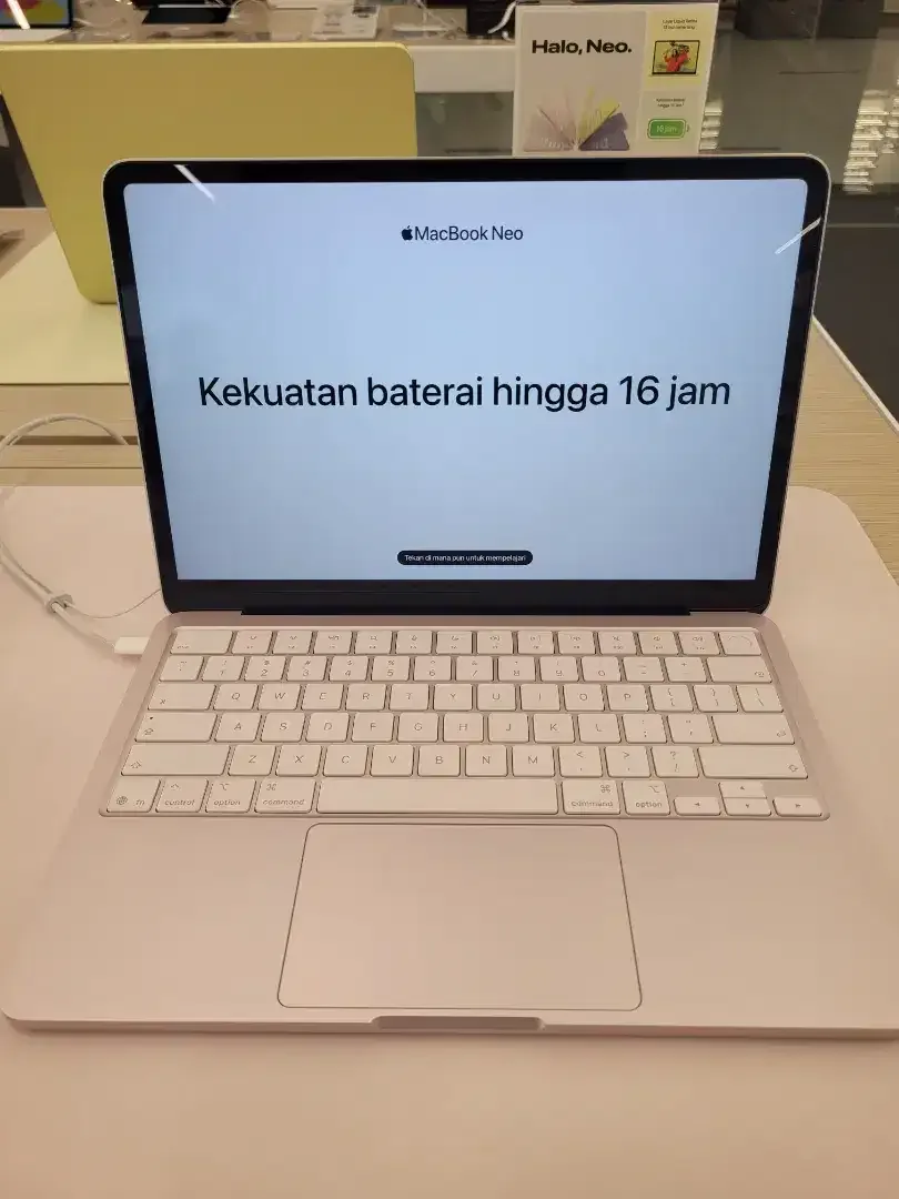Promo MacBook Neo bisa kredit cicilan ringan tanpa DP - Image 3 of 4