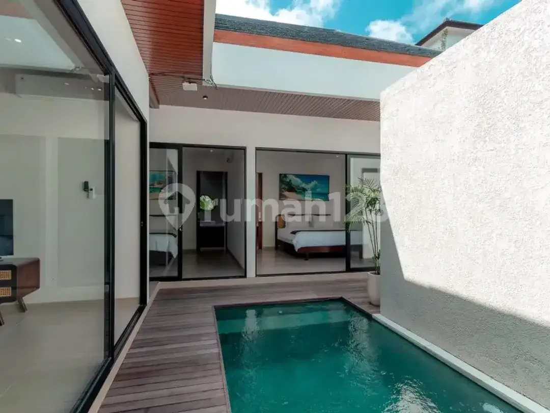 Villa For Sale Lokasi Premium dengan Akses Cepat ke Berbagai Fasilitas Pantai Jimbaran - Image 3 of 5