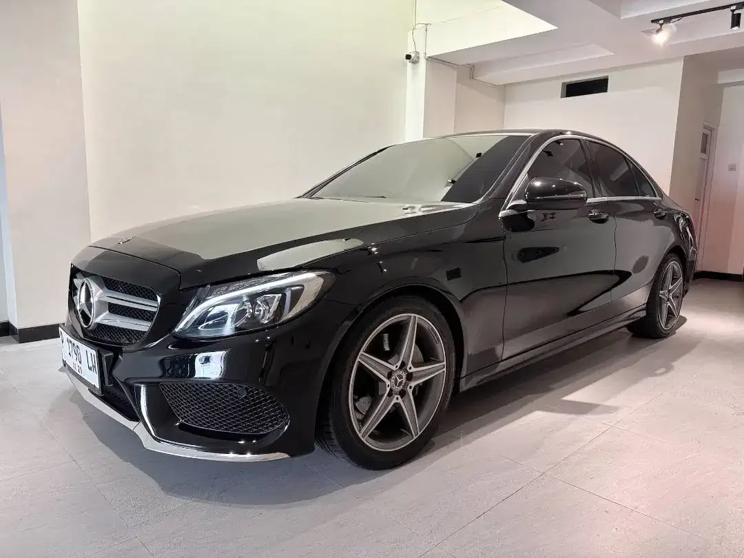 C200 AMG 2018 C200 AMG line 2018 C200 W205 C200 avantgarde mercy C200 - Image 3 of 10