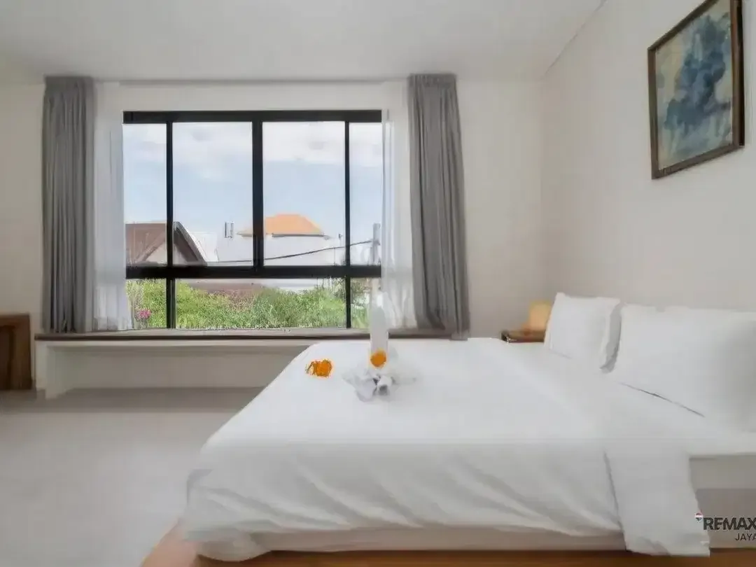 Modern 6 Bedroom Villa Dijual, di Padang Linjong Canggu - Image 8 of 10