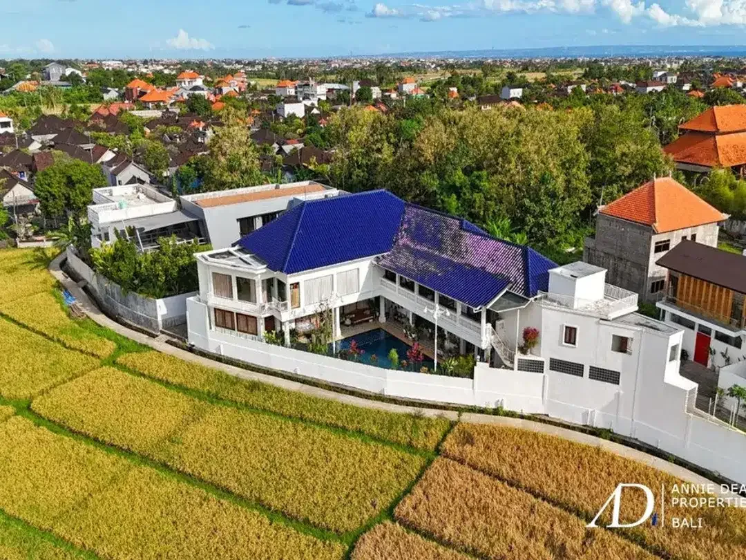 FREEHOLD COLONIAL-STYLE 6-BEDROOM VILLA WITH RICE FIELD VIEW - KABA-KABA - Image 5 of 10