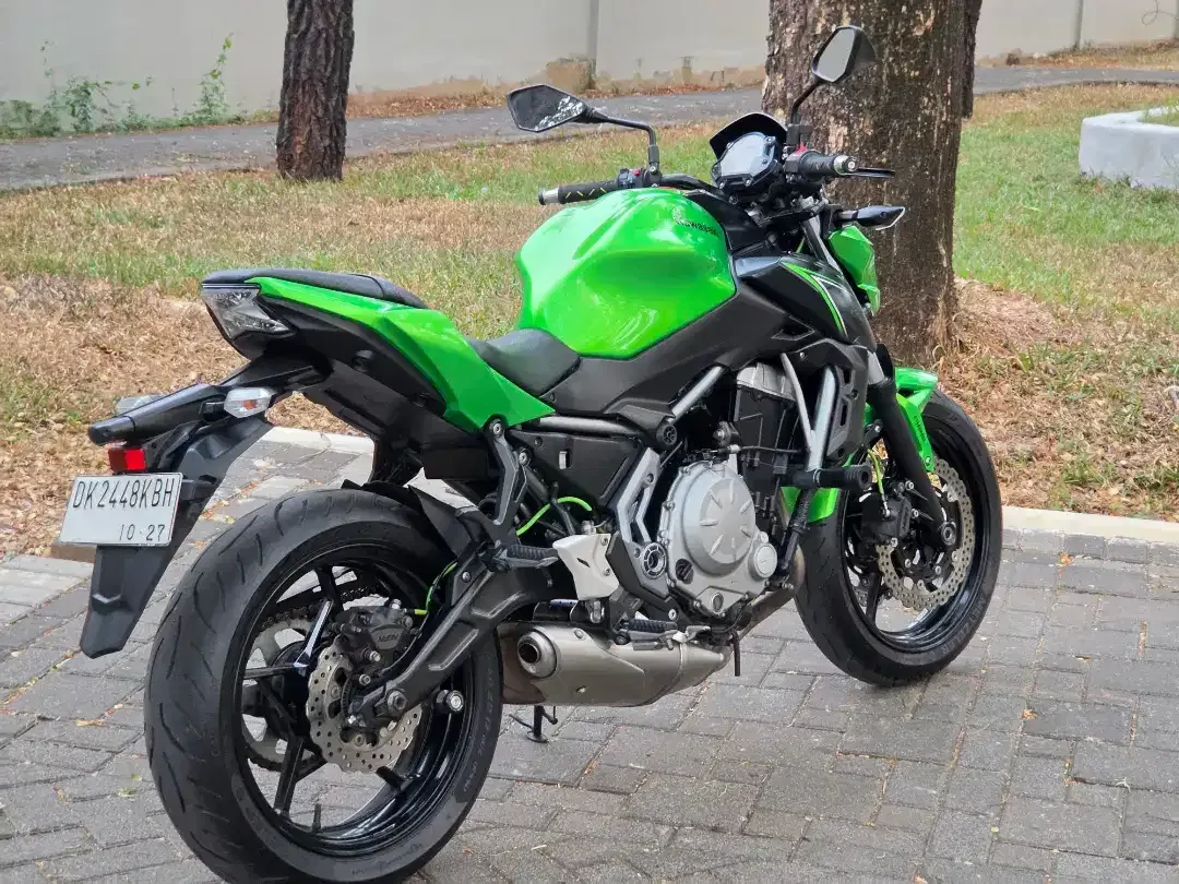 Moge Naked Kawasaki Z650 th 2017 Like New Siap Gas Turing Not ER6N - Image 4 of 10