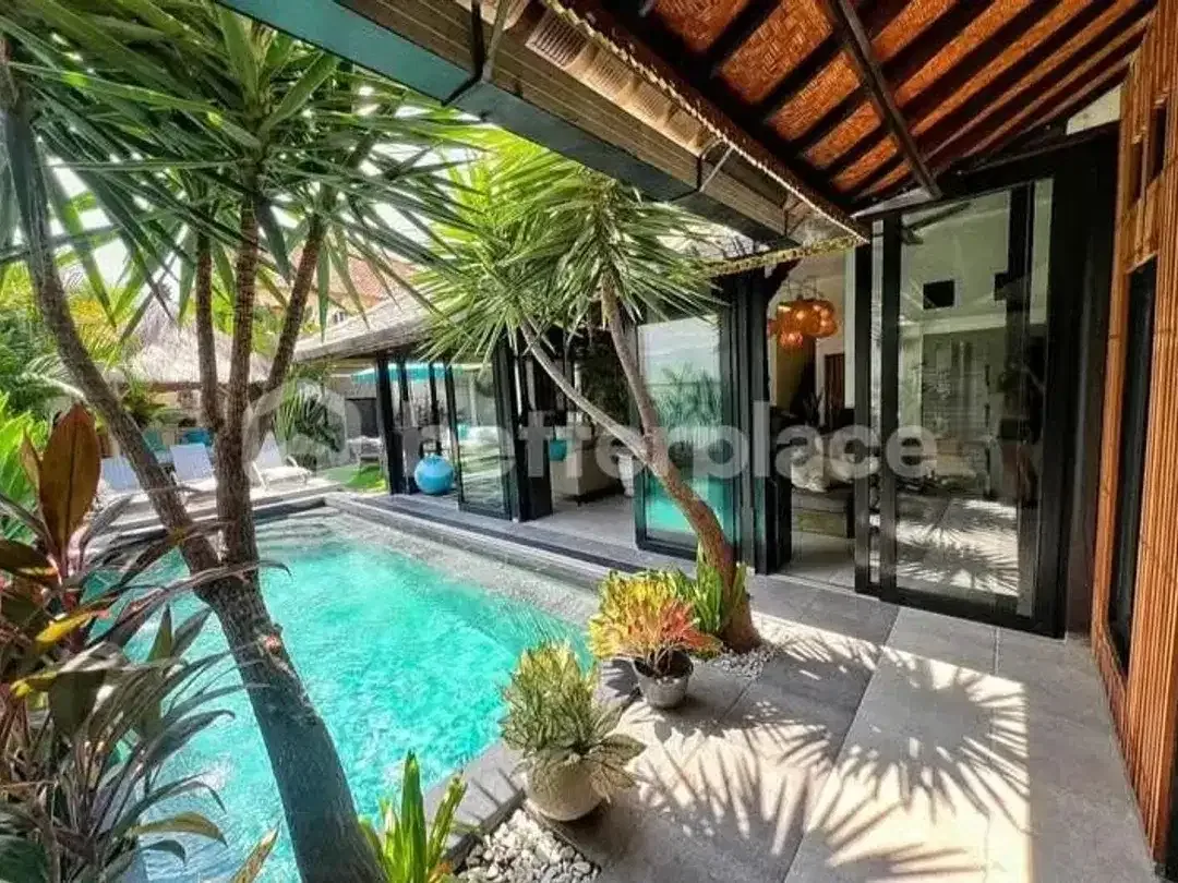 Balinese Modern 4-Bedroom Villa in the Heart of Seminyak, A Few Minutes to The Beach - Image 3 of 10