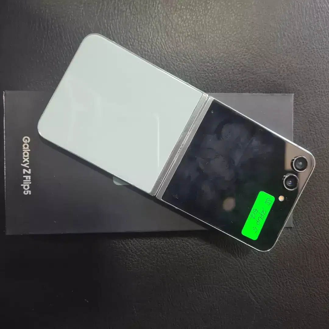 Samsung Galaxy Z Flip 5 8/512GB Green SEIN Fullset - Image 4 of 4