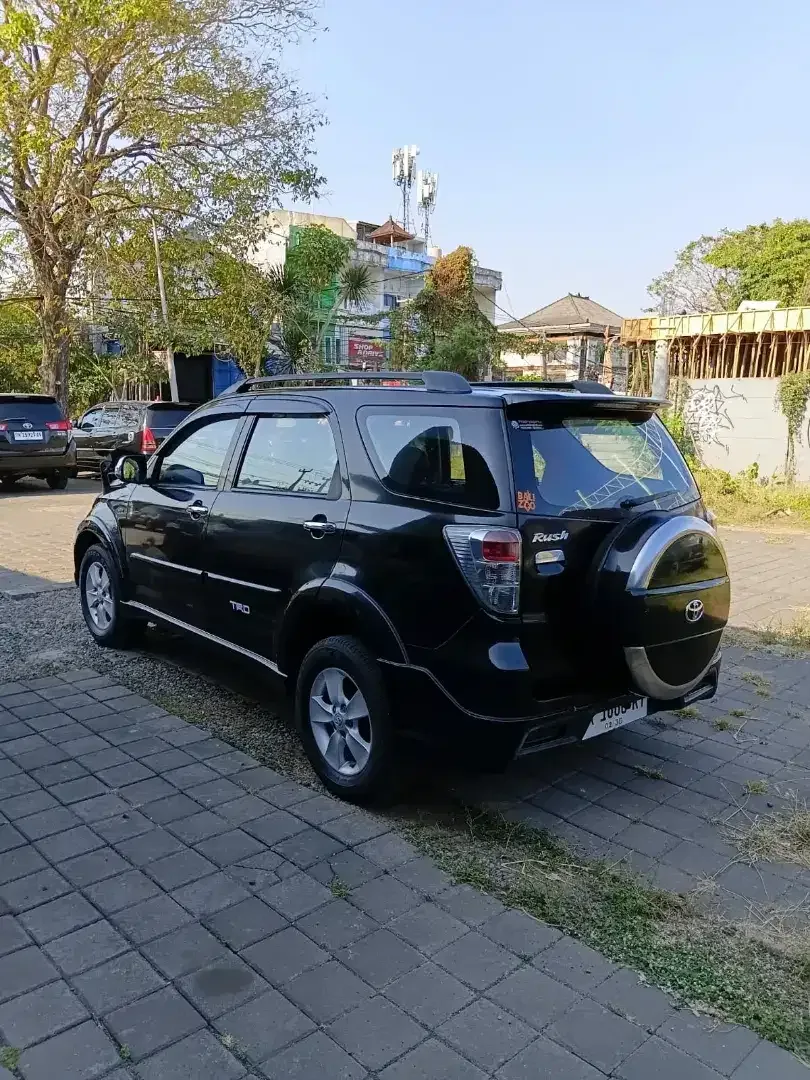 Toyota Rush S Trd Manual 2015 Hitam - Image 4 of 10